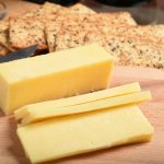 7 best bedtime snacks for keeping blood sugar stable overnight