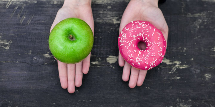 Choosing between apple and doughnut apple vs donut